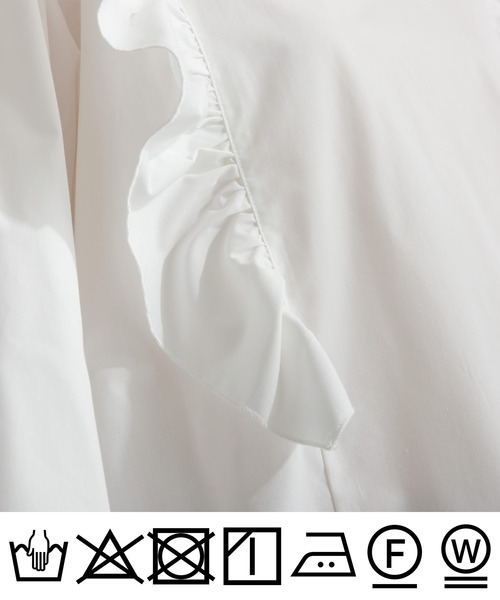 PICCIN(ピッチン)の「フリルショルダーブラウス(シャツ/ブラウス・レディース・オフホワイト/ブラック・M)」の12枚目の写真