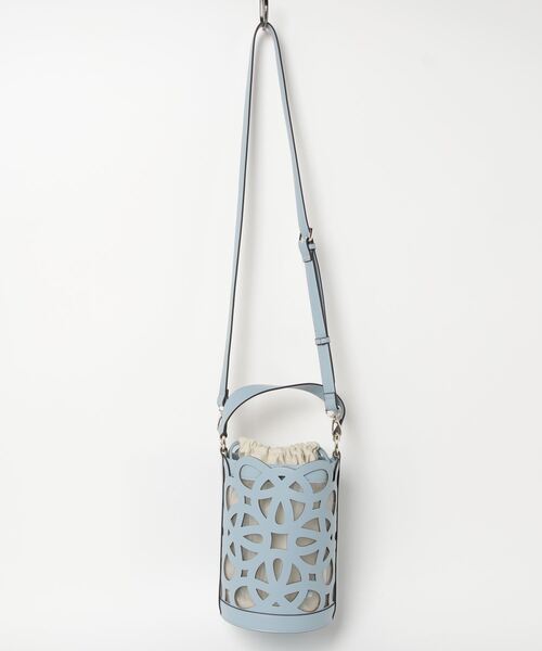 artemis by DIANA（アルテミスバイダイアナ）の「カットワークレザー　インナーバッグ付きバケツバッグ（ハンドバッグ・レディース・ダークベージュ/ブラック/アイボリー/ライトブルー・FREE）」の14枚目の写真