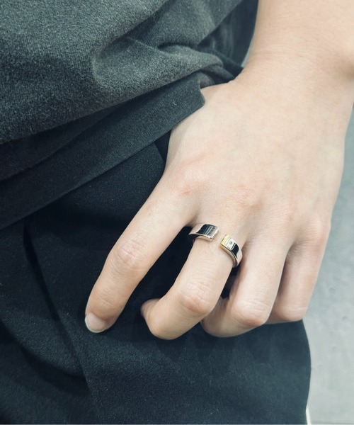 blatto（ブラット）の「【blatto 925silver】デザイン変形リング bla-ring-DZ149-8g U（リング・メンズ・シルバー・FREE）」の4枚目の写真