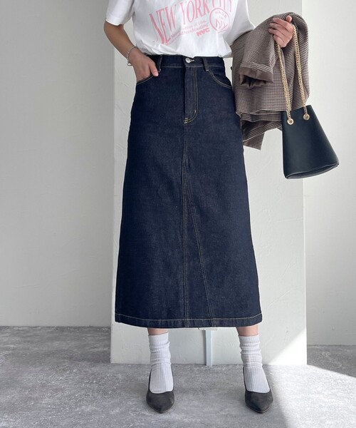 fredy emue(フレディエミュ)の「デニムロングスカート(デニムスカート・レディース・ネイビー/ブルー・38/36)」の1枚目の写真