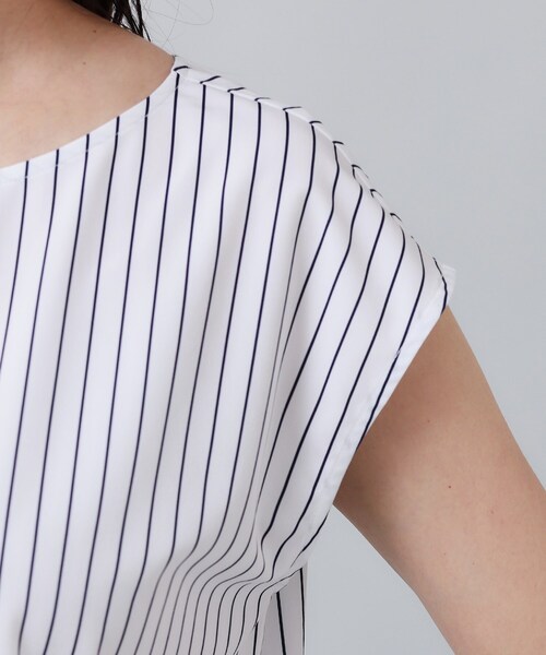 UNTITLED（アンタイトル）の「◆【インナー付／薄手】バックシャン　ストレッチニット（その他トップス・レディース・ネイビー/ライトグレー系9/グリーン・02/00/04/44/48）」の16枚目の写真