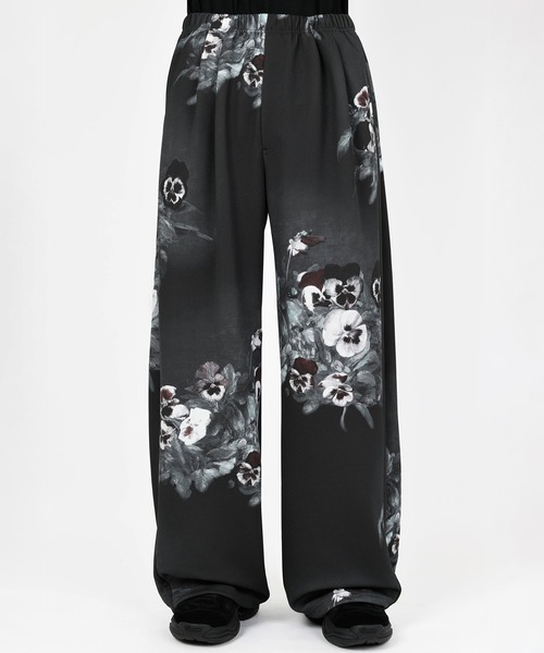 LAD MUSICIAN（ラッドミュージシャン）の「2TUCK TRACK PANTS（スウェットパンツ・メンズ・グレー/ブラック系その他・42/44/46）」の3枚目の写真