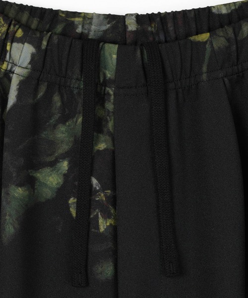 LAD MUSICIAN（ラッドミュージシャン）の「2TUCK TRACK PANTS