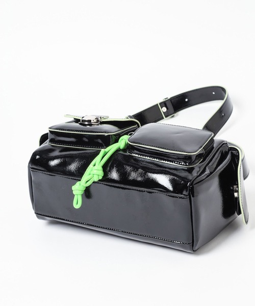 PAGEBOY（ページボーイ）の「【UNISEX】キューブポケットバッグ（ショルダーバッグ・レディース・ブラック・FREE）」の19枚目の写真