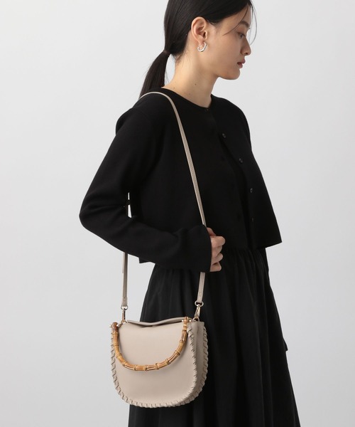 A part by（アパートバイ）の「バンブーハンドルラウンドバッグ（ショルダーバッグ・レディース・ブラック/ベージュ・FREE）」の9枚目の写真