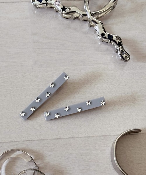 BARELY BLUE（ベアリーブルー）の「【 BARELY BLUE / ベアリーブルー 】 クールトーン スター スタッズ ヘアピン 2点セット（ヘアピン・レディース・ブラック/グレー/ホワイト・FREE）」の3枚目の写真