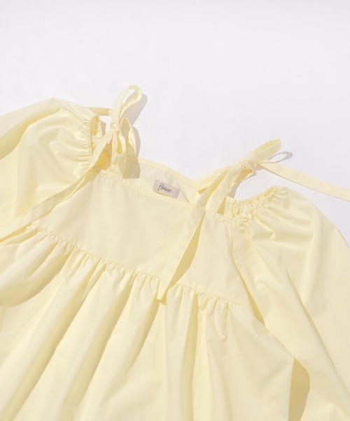 flower（フラワー）の「ショルダーリボンブラウス（シャツ/ブラウス・レディース・ブルー/イエロー/ホワイト・FREE）」の12枚目の写真