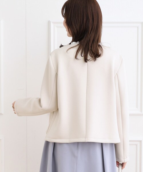 couture brooch(クチュールブローチ)の「◆金釦ツイルダンボールジャケット(ノーカラージャケット・レディース・ネイビー/アイボリー・36/38/40/42)」の6枚目の写真