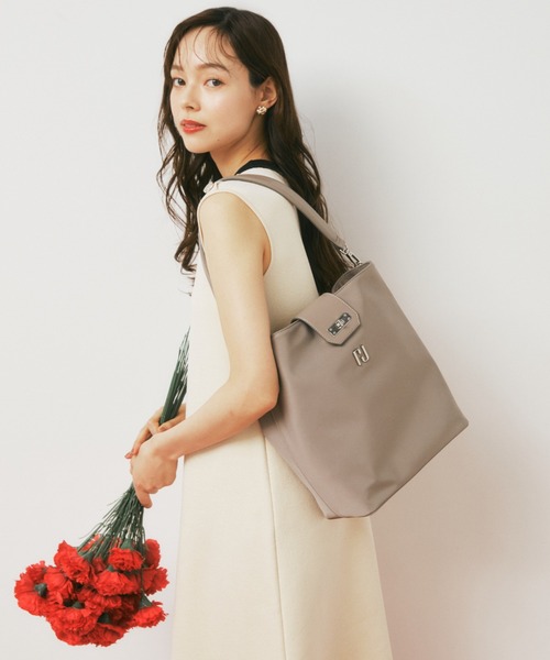 JILL by JILL STUART(ジルバイジルスチュアート)の「◇ワンハンドルバッグ コンパニオンシリーズ(トートバッグ・レディース・ライトグリーン/ブラック・FREE)」の1枚目の写真