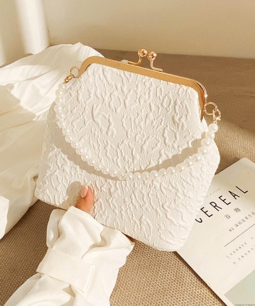 TONE SELECT GOODS（トーンセレクトグッズ）の「Liaa/がま口 パール チェーンショルダーバッグ（ショルダーバッグ・レディース・ホワイト/ブラック・FREE）」の8枚目の写真