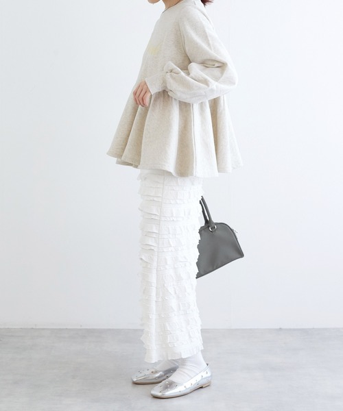 w closet(ダブルクローゼット)の「裏毛ペプラムトップス(スウェット・レディース・オートミール/ピンク/オフホワイト・FREE)」の18枚目の写真