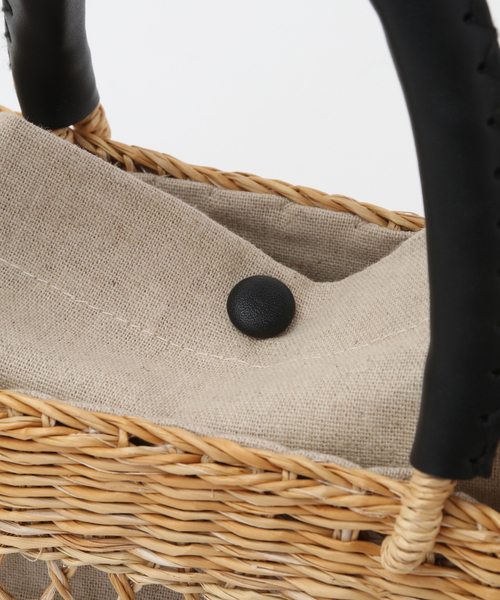 MELROSE claire（メルローズ クレール）の「【Shesay 涼し気なシーグラスのテーパードミニバッグ】（かごバッグ・レディース・ナチュラル・FREE）」の5枚目の写真