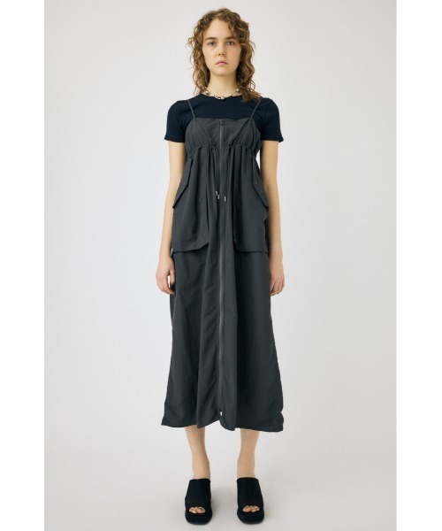 MOUSSY(マウジー)の「MILITARY キャミドレス(ワンピース・レディース・アイボリー/ベージュ系その他/ダークグレー・1/2)」の6枚目の写真