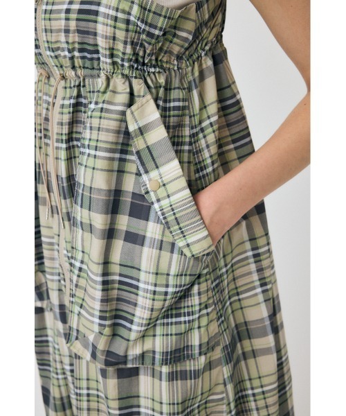 MOUSSY(マウジー)の「MILITARY キャミドレス(ワンピース・レディース・アイボリー/ベージュ系その他/ダークグレー・1/2)」の16枚目の写真