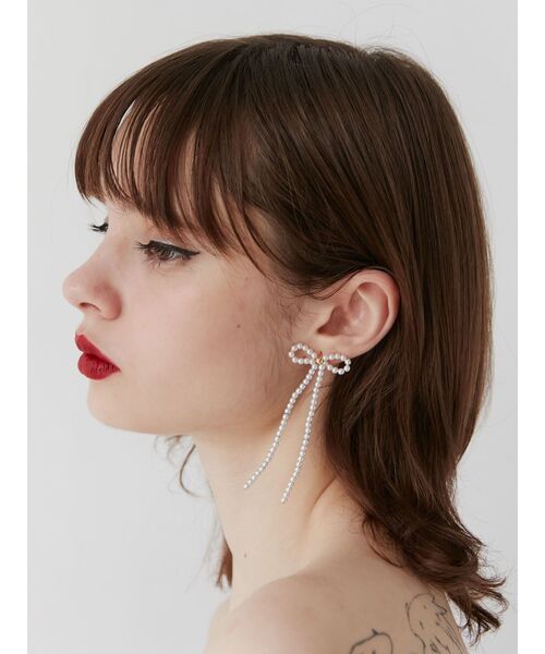 jouetie（ジュエティ）の「ビーズリボンピアス（ピアス（両耳用）・レディース・オフホワイト/シルバー・FREE）」の8枚目の写真