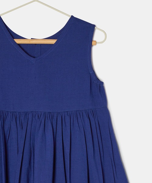 ROPE' PICNIC（ロペピクニック）の「【KIDS】INDIA麻混前後2WAYジャンパースカート/リンクコーデ（ワンピース・キッズ・ブルー/スミクロ・110/120/130/140/150）」の6枚目の写真