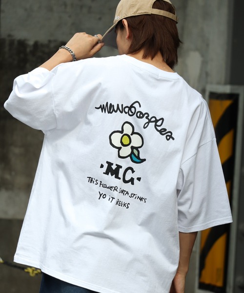 Mark Gonzales(マーク・ゴンザレス)の「【Mark Gonzales/マーク ゴンザレス】アートワークデザインプリント ビッグシルエット半袖Tシャツ(Tシャツ/カットソー・メンズ・ホワイト系1/ホワイト系2/ブラック系5/ブラック系6/ブルー系6/ブラック系7/ブルー系7/ブラック系8/ブルー系8/ベージュ系1/ブラック系2/ブルー系2/ホワイト系3/ベージュ系3/ブラック系4/ブルー系4/ホワイト系5/ベージュ系8/ブラック系1/ベージュ系2/ブラック系3/ブルー系3/ホワイト系4/ブルー系5/ホワイト系6/ブルー系1/ベージュ系4/ベージュ系5/ベージュ系6/ホワイト系7/ベージュ系7/ホワイト系8・M/L/XL)」の3枚目の写真