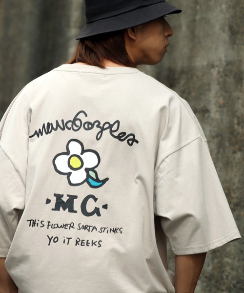 Mark Gonzales(マーク・ゴンザレス)の「【Mark Gonzales/マーク ゴンザレス】アートワークデザインプリント ビッグシルエット半袖Tシャツ(Tシャツ/カットソー・メンズ・ホワイト系1/ホワイト系2/ブラック系5/ブラック系6/ブルー系6/ブラック系7/ブルー系7/ブラック系8/ブルー系8/ベージュ系1/ブラック系2/ブルー系2/ホワイト系3/ベージュ系3/ブラック系4/ブルー系4/ホワイト系5/ベージュ系8/ブラック系1/ベージュ系2/ブラック系3/ブルー系3/ホワイト系4/ブルー系5/ホワイト系6/ブルー系1/ベージュ系4/ベージュ系5/ベージュ系6/ホワイト系7/ベージュ系7/ホワイト系8・M/L/XL)」の18枚目の写真