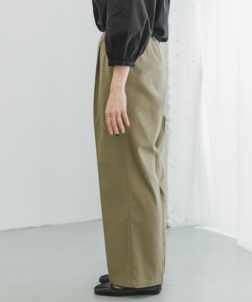 ITEMS URBANRESEARCH(アイテムズ アーバンリサーチ)の「『セットアップ対応』『洗濯可』リサイクルリネンセンタープレスパンツ(その他パンツ・レディース・ブラウン/ブラック/ライトカーキ・FREE)」の15枚目の写真