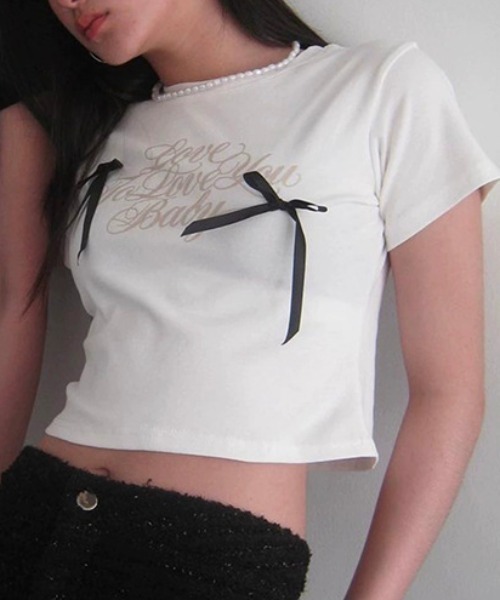 Vipoa(ヴィポア)の「ribbon lettering tee(Tシャツ/カットソー・レディース・ブラック/ホワイト・FREE)」の4枚目の写真