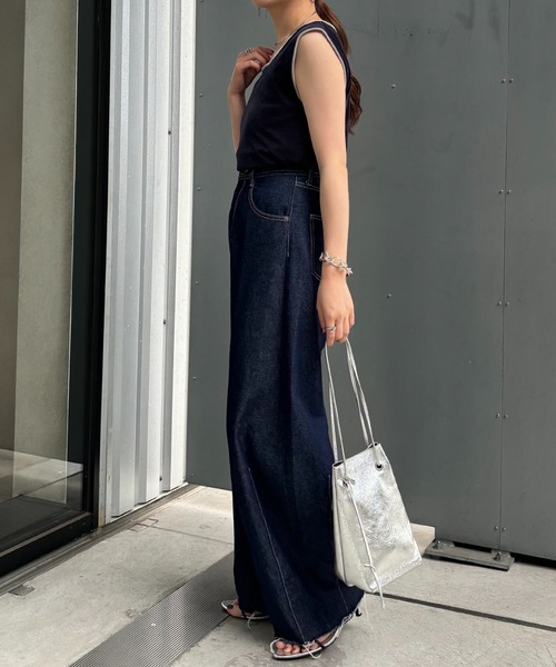 COLLAGE GALLARDAGALANTE（コラージュガリャルダガランテ）の「配色ベロアノースリーブT/WEB限定カラー展開（Tシャツ/カットソー・レディース・カーキ/ネイビー/グレー・FREE）」の18枚目の写真