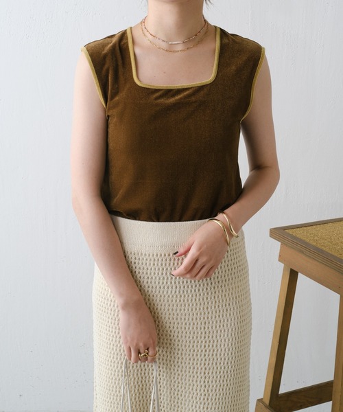 COLLAGE GALLARDAGALANTE（コラージュガリャルダガランテ）の「配色ベロアノースリーブT/WEB限定カラー展開（Tシャツ/カットソー・レディース・カーキ/ネイビー/グレー・FREE）」の5枚目の写真