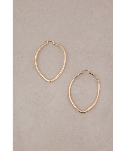 AZUL by moussy（アズールバイマウジー）の「ビッグオーバルフープピアス（ピアス（両耳用）・レディース・ゴールド系その他/シルバー・FREE）」の10枚目の写真
