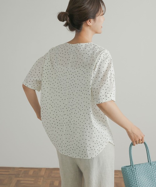 URBAN RESEARCH DOORS（アーバンリサーチドアーズ）の「リネンコットンドットブラウス（シャツ/ブラウス・レディース・ブラック系その他/ホワイト系その他・MEDIUM）」の13枚目の写真