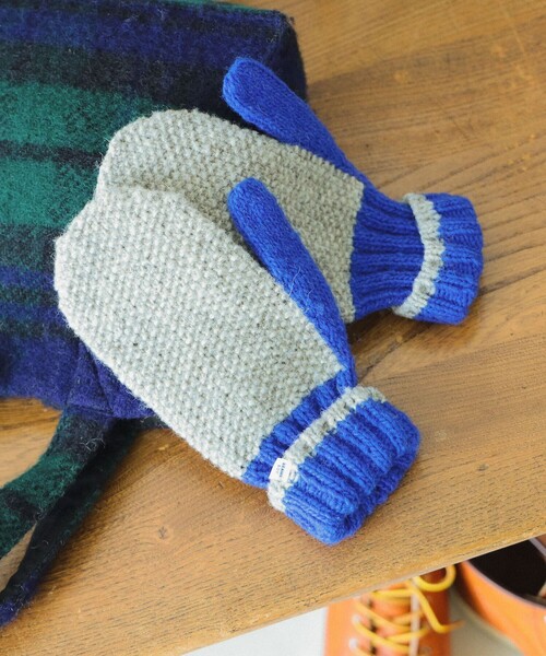 BEAMS BOY(ビームスボーイ)の「2トーン ミトン(手袋・レディース・オフホワイト/グレー/ブラック・ONE SIZE)」の3枚目の写真