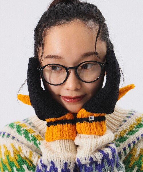 BEAMS BOY(ビームスボーイ)の「2トーン ミトン(手袋・レディース・オフホワイト/グレー/ブラック・ONE SIZE)」の4枚目の写真