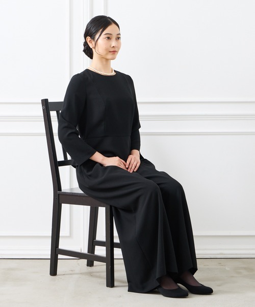 AIMER(エメ)の「【喪服・礼服】ペプラムブラウス×ワイドパンツブラックフォーマルセットアップ(スーツパンツ・レディース・ブラック・SMALL/X-LARGE/LARGE/MEDIUM)」の17枚目の写真