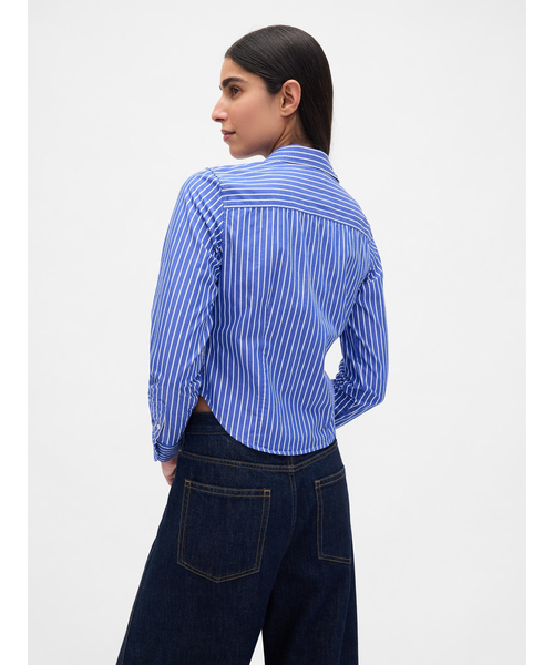 GAP(ギャップ)の「オーガニックコットン フィット クロップドシャツ(シャツ/ブラウス・レディース・ブルー/ベージュ/ホワイト×ネイビー/レッド・S/M/L/XS/XXS)」の6枚目の写真
