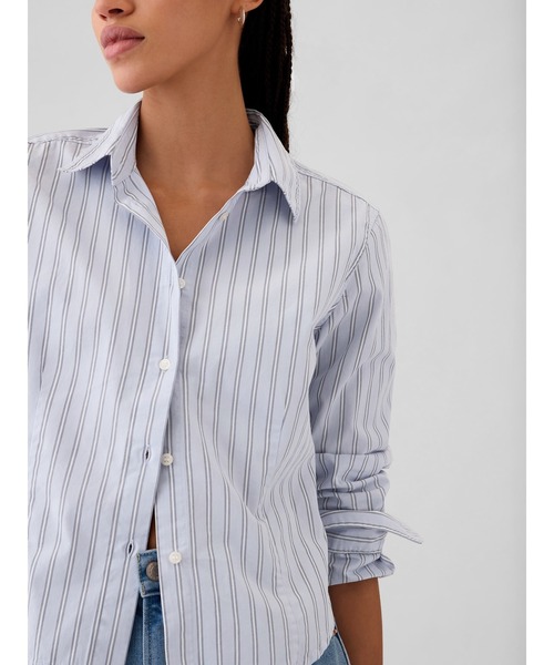 GAP(ギャップ)の「オーガニックコットン フィット クロップドシャツ(シャツ/ブラウス・レディース・ブルー/ベージュ/ホワイト×ネイビー/レッド・S/M/L/XS/XXS)」の3枚目の写真