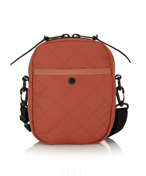 GREGORY（グレゴリー）の「クイックポケットL QUICK POCKET L ブラウンキルティッド（ショルダーバッグ・メンズ・ブラウン・ONE SIZE）」の4枚目の写真