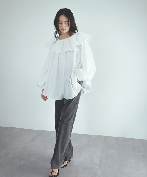 ELFRANK(エルフランク)の「2wayオフショルダーフリルチュニックブラウス(シャツ/ブラウス・レディース・オフホワイト/ブラック・FREE)」の21枚目の写真