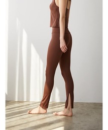 YORT（ヨート）の「インサイドスリットレギンス（その他パンツ）」