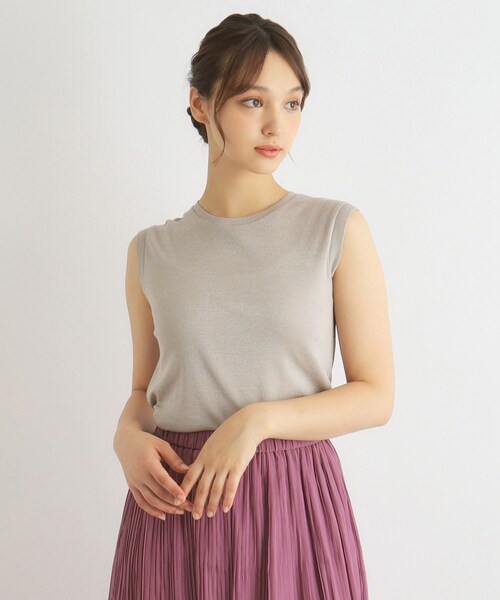 LAURA ASHLEY(ローラアシュレイ)の「【日本製/3colors】ラメフライス タンクトップ(タンクトップ・レディース・ゴールド/ライトベージュ/シルバー・38/40)」の2枚目の写真