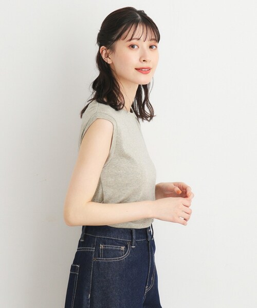LAURA ASHLEY(ローラアシュレイ)の「【日本製/3colors】ラメフライス タンクトップ(タンクトップ・レディース・ゴールド/ライトベージュ/シルバー・38/40)」の13枚目の写真