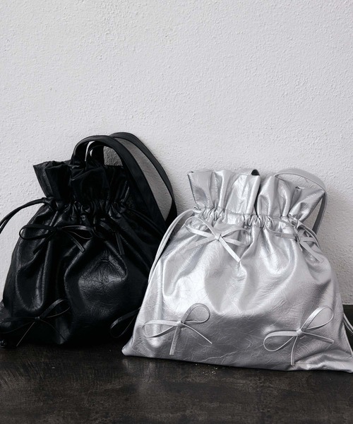 fifth(フィフス)の「リボン付き巾着トート(トートバッグ・レディース・ブラック/シルバー・FREE)」の1枚目の写真