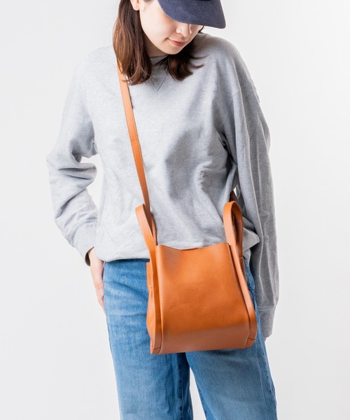 MURA(ムラ)の「PU(合成皮革) 高見え ショルダーベルト付き キューブバッグ(ショルダーバッグ・レディース・グレー/ブラック/ダークブラウン/キャメル/ベージュ/ネイビー・FREE)」の22枚目の写真