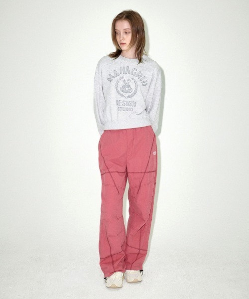 MAHAGRID(マハグリッド)の「『mahagrid/マハグリッド』 VINTAGE COLLEGE CROP SWEATSHIRT/ヴィンテージカレッジ クロップ スウェットシャツ(スウェット・レディース・ライトグレー/チャコールグレー・FREE)」の8枚目の写真