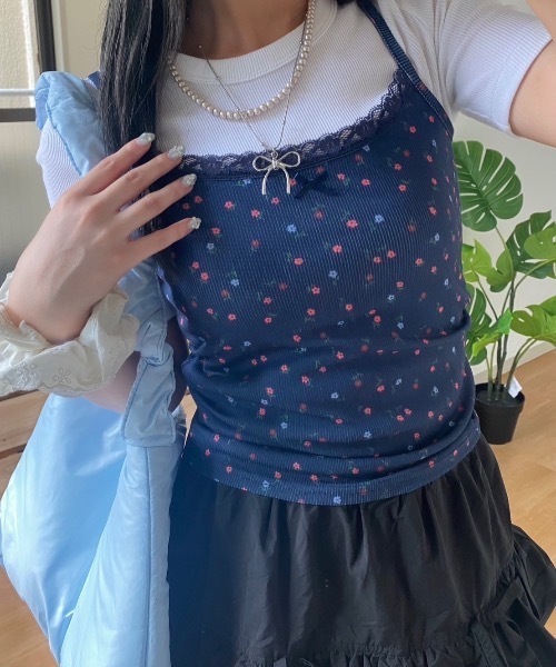 nemne store(ネンネストア)の「【Seoup】小花柄リブキャミソール(キャミソール・レディース・オートミール/ネイビー・フリー)」の10枚目の写真