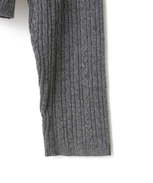 ROPE' PICNIC(ロペピクニック)の「ケーブル編みショート丈ニットカーディガン(カーディガン/ボレロ・レディース・ネイビー/レッド/ダークブラウン/グレー・38)」の16枚目の写真