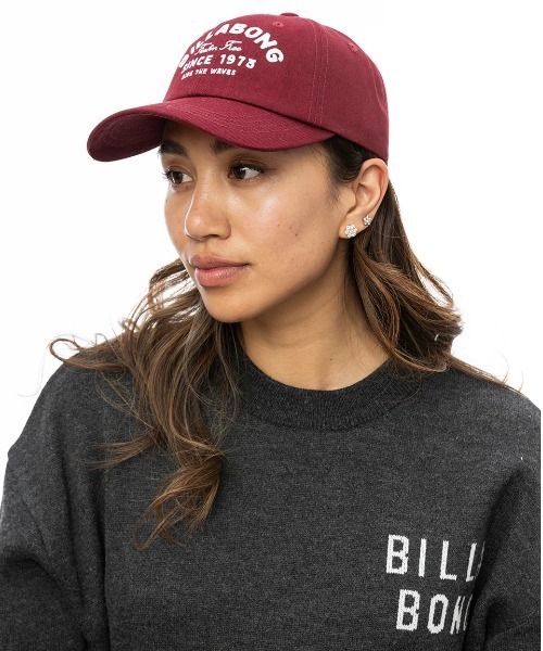 BILLABONG（ビラボン）の「BILLABONG レディース DAD CAP キャップ 【2024年秋冬モデル】/ビラボンロゴキャップ（キャップ・レディース・ベージュ/グリーン系その他/ブラック/パープル系その他・FREE）」の4枚目の写真