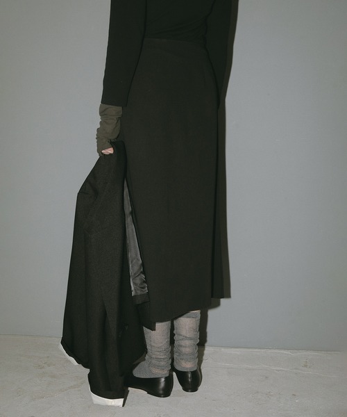 MANOF(マノフ)の「WIDE PLEATS SKIRT(スカート・レディース・ベージュ/ブラック・S/M)」の11枚目の写真