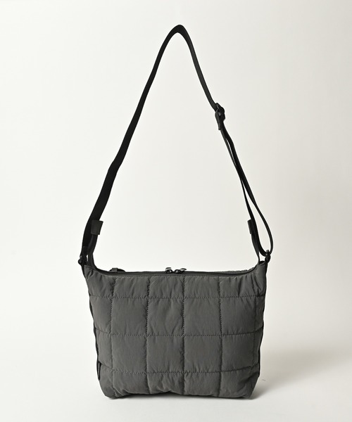 ADAM PATEK(アダムパテック)の「【Km】【it】【ADAMPATEK】square quilt middle shoulder bag/スクエアキルトミディアムショルダーバッグ(ショルダーバッグ・メンズ・カーキ/ブラック/グレー・FREE)」の15枚目の写真