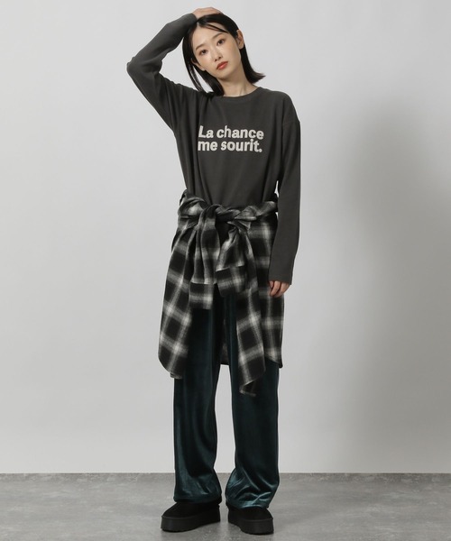 LAKOLE（ラコレ）の「フロッキーロゴスムース長袖T / 231916（Tシャツ/カットソー・レディース・ピンク/チャコール/グレー/オフホワイト・FREE）」の13枚目の写真