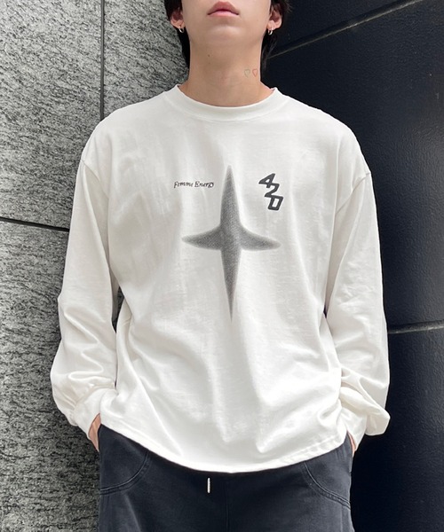 Figments(フィグメンツ)の「TwinkleプリントロンT(Tシャツ/カットソー・レディース・ホワイト/チャコールグレー・FREE)」の3枚目の写真