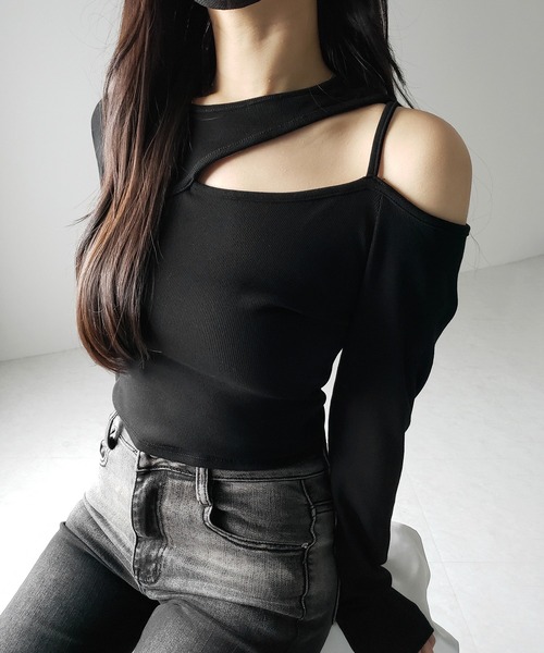 me+em select（ミームセレクト）の「【 ３color 】ショルダーカットアウトストラップリブトップス ／ shoulder cutout strap lib tops　※※（Tシャツ/カットソー・レディース・ホワイト/ブラック/グレー・FREE）」の3枚目の写真
