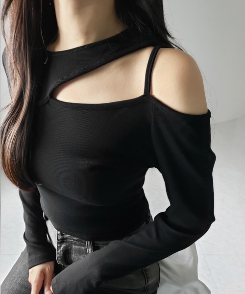 me+em select（ミームセレクト）の「【 ３color 】ショルダーカットアウトストラップリブトップス ／ shoulder cutout strap lib tops　※※（Tシャツ/カットソー・レディース・ホワイト/ブラック/グレー・FREE）」の4枚目の写真